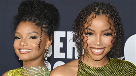 are chloe and halle twins|halle bailey and chloe parents.